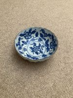 Vintage Blue Floral Three Peaks porcelain Japanese soup/ rice bowl scalloped