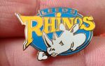 LEEDS RHINOS ENAMEL RUGBY LEAGUE SUPPORTERS BADGE