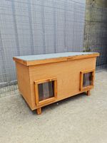 Feral Stray Outdoors Cat House Kennel Shelter Cat Den Fully Assembled