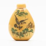 Chinese Snuff Bottle Wood Lacquer Landscape Eagle Stopper Creamy Late 20C