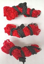 Pack of 3 Haynets strong 12 rings 42 "medium  holes , RED  ON SALE