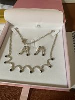 necklace and earring set