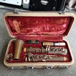 E. W. Wington Model 41 Eb Alto Clarinet Brown Plastic Closed Hole w/ Case