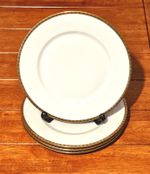 4 Antique Hutschenreuther Hohenberg Bavaria Dinner Plates Gold Border C.23973