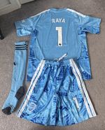 Arsenal goalkeeper Age 10-12 never been worn
