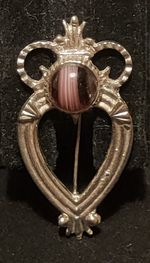 VINTAGE SCOTTISH STYLE LUCKENBOOTH BROOCH 