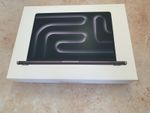 Apple Macbook Pro 14 M5 PRO 24GB 1TB Space Black British model.!