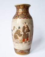Antique Japanese Meiji Taisho Satsuma Pottery Vase With Figures Early 20thC