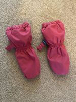 Jojo Maman Bebe Splish Splash Pink Mittens. Age: 0-12 months