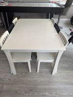 Pottery Barn kids Carolina Play Table & 6 chairs