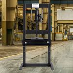 6Ton Heavy Hydraulic Press Built-in Pump Garage Workshop Machine Bearing 6000kg