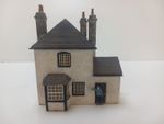 Hornby OO Gauge R8654 Skaledale Lock Keepers Cottage. Unboxed.