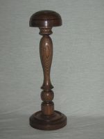 BARRISTERS WIG STAND DARK OAK WOOD JUDGE WIG HAT DISPLAY WOODEN HANGER  