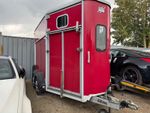 Ifor Williams HB511 Horse Trailer RED
