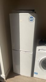 IceKing Fridge Freezer – White – 3 Freezer Drawers – Good Condition