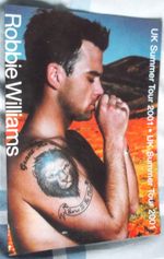 ROBBIE WILLIAMS - RARE 2001 UK SUMMER TOUR CONCERT PROGRAMME - WITH WRISTBANDS.
