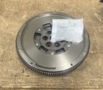 415 0431 10  GENUINE LUK DMF FLYWHEEL  +bolts, 2.0 TDI GOLF PASSAT OCTAVIA CADDY
