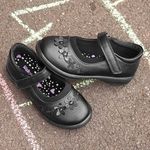 Walkright Girls Shoes Black Kids School Easy Fasten Flowers Gripped Olive SIZE