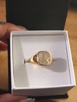 Classic 9ct yellow gold Masonic Signet Ring Craft Square and Compass  size S