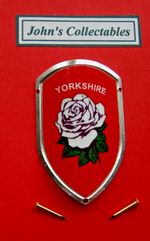 COLLECTABLE YORKSHIRE WALKING / HIKING STICK BADGE / MOUNT LOT M NEW IN PACKET