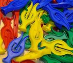 200 x Heavy Duty Plastic Cyclone Clothes Pegs Holder Laundry Washing Lines