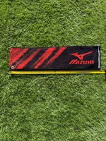 Beautiful Mizuno Black And Red Golf Towel With Bag Clip