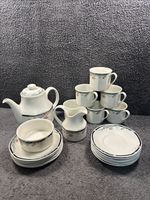 Royal Doulton  "Juno" 21 pc Tea set 6 cup, Saucer, 6 plate, Teapot, Jug + Bowl