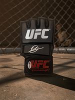 Dricus Du Plessis Signed JSA Authenticated UFC Glove