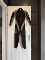 Mares Full Length women’s wetsuit Size 1