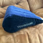 Leg Foot Rest Raise Support Position Cushion Wedge Pillow Soft Triangle Cushion