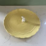 PRETTY PALE YELLOW EASTER BUNNY RABBIT CERAMIC CAKE NIBBLES 24cm SERVING PLATE 