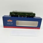 Bachmann 32-782 BR Class 37/0 D6801 Green 21 Pin DCC Ready OO Gauge Boxed