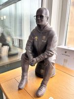Leeds United Limited Edition Resin Figure Sculpture 624/2020 COA (2020)