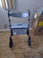 Walker Rollator with seat  Misty Grey iCONNECT Cascade