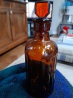 vintage antique apothecary amber POISON bottle with stopper 14.5cm high