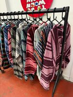 5-10kg Mexican Baja Hoodies Bundle Job Lot Vintage Wholesale Clothing Grade B