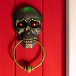 Halloween Skull Doorbell Light Up LED Eyes Spooky Voice Trick or Treat Decor