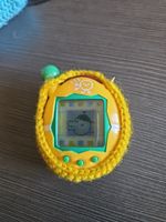 Tamagotchi V4 EnTama Connection Guts Yellow Bandai