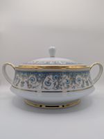 Noritake Polonaise 2045 Covered Casserole / Round Vegetable Serving Bowl - Japan