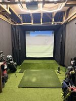 Golf Simulator Enclosure & Impact Screen 2.6m x 2.5m x 1.5m – SimTech