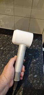 Dyson Supersonic Ionic HD01  Hair Dryer White Tested Good Condition