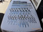 72 PIECE STAINLESS STEEL BAGUETTE ( RAT TAIL) PATTERN CUTLERY SET - 8 SETTINGS
