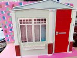 Barbie (2005) - Totally Real Doll House, Folding Fold-N-Go Playset