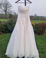 Floaty Floral Maggie Sottero Bridal Gown Wedding Dress Size 6 (see measurements)
