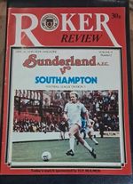 Sunderland v Southampton 1980-1981 Division One 21/03/1981 Signed Autographs