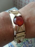 "French" Five Panel Eloxal Bracelet Each Panel Inset With Faux Round Amber Stone