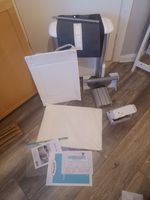 Aqualift belted bath lift 1 year old 2025 used once, 2 batteries RRP 2700
