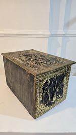 Vintage Embossed Brass Effect Jewellery Trinket Box Ornate Figural Wood Chest