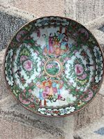 Beautiful Vintage Chinese Rose Medallion Export Porcelain Bowl (20cm)