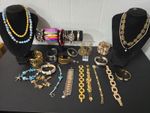 Vintage/ now jewelry lot 
